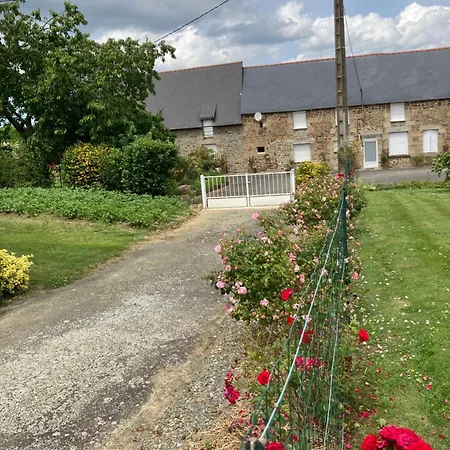 Homestay Au Coeur De La Bretagne ,chez Colette Et Gerard *